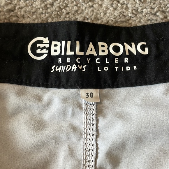 Billabong Board Shorts - Picture 8 of 11